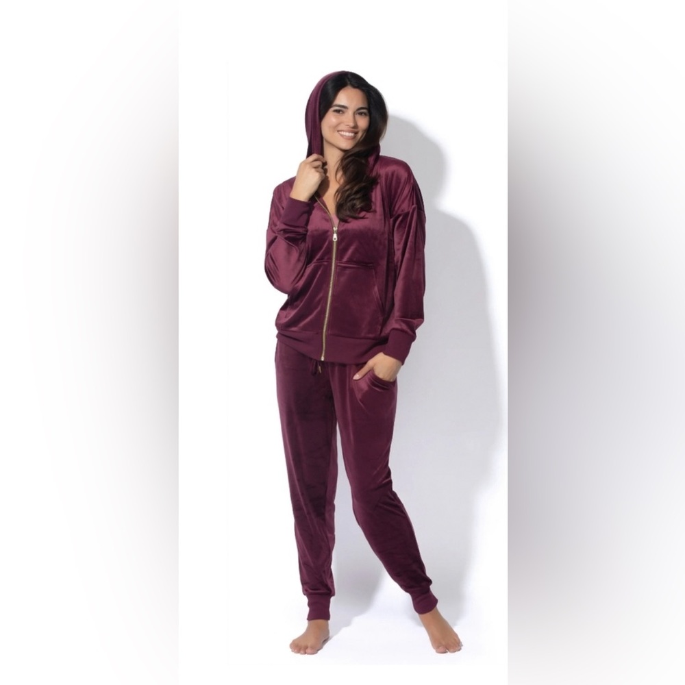 NWOT Felina Ladies Velour Hoodie & Jogger Set Track Suit Size Medium Maroon Fig
